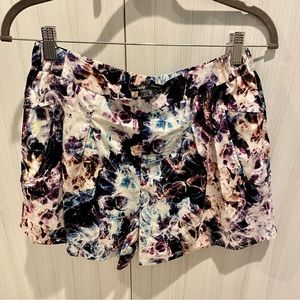NWOT Theyskens Theory silk shorts